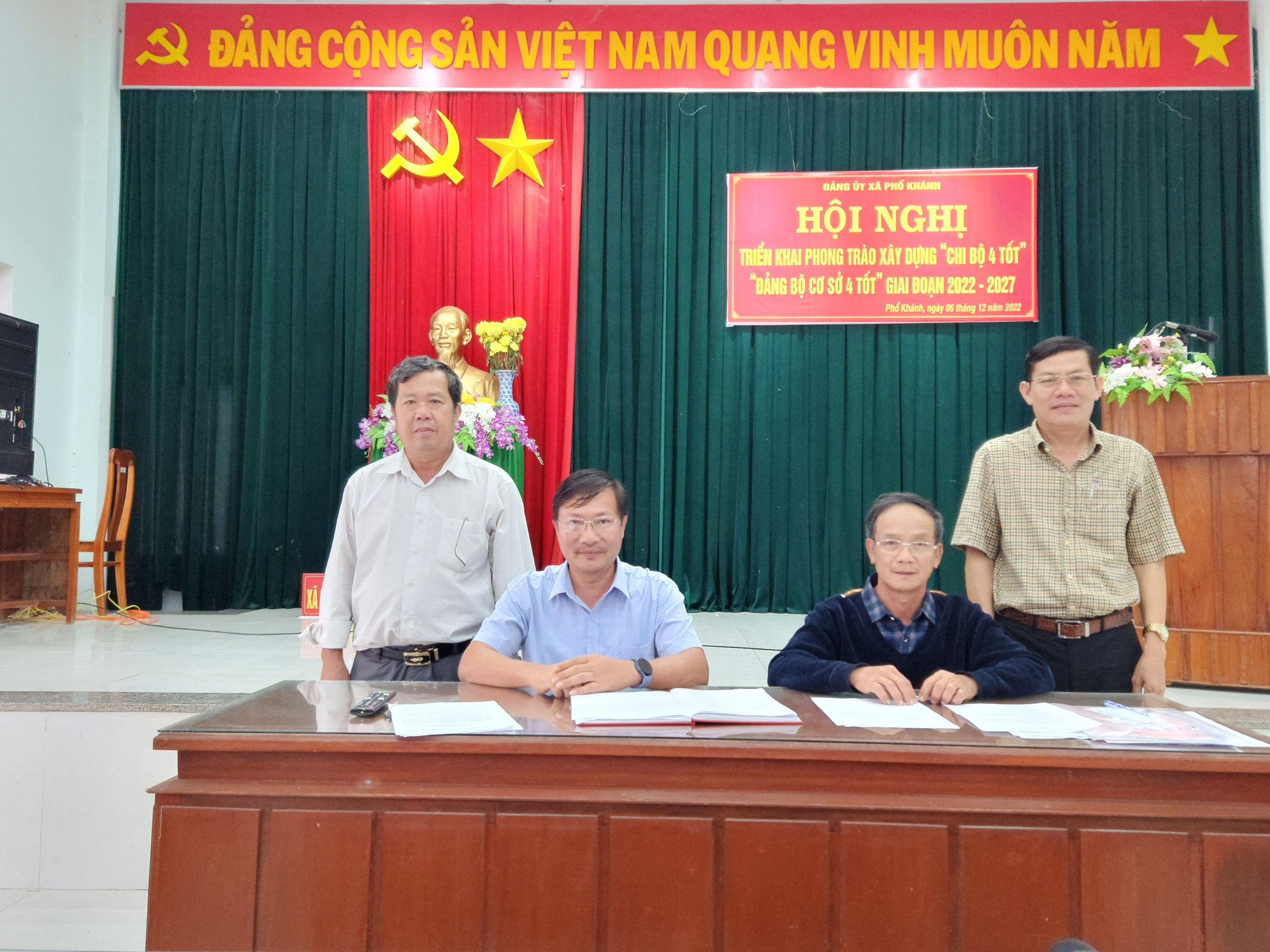 Đảng uỷ xã Phổ Khánh phát động phong trào thi đua xây dựng “Chi bộ 4 tốt”, “Đảng bộ cơ sở 4 tốt”