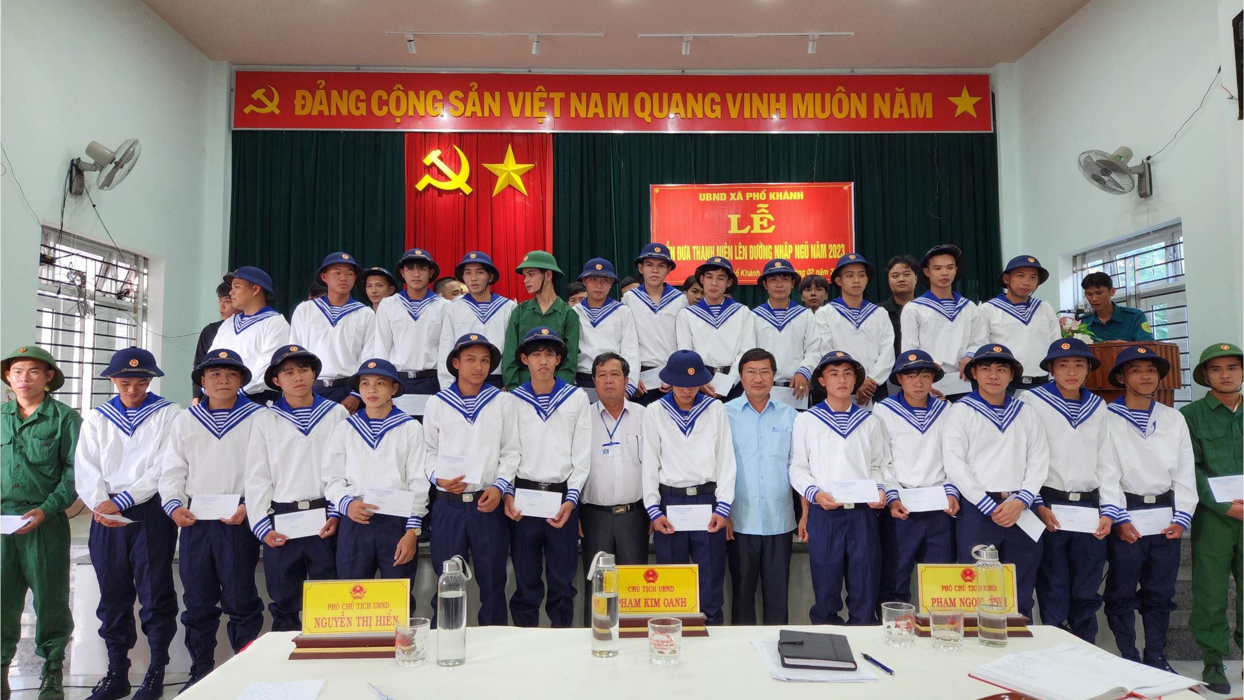 Hội đồng Nghĩa vụ quân sự xã Phổ Khánh tổ chức lễ tiễn đưa thanh niên lên đường nhập ngũ năm 2023.