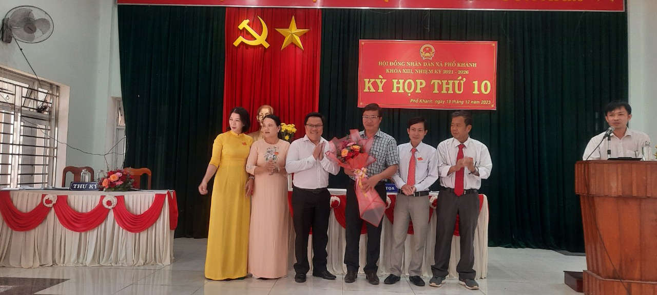 Hội đồng nhân dân xã Phổ Khánh tổ chức kỳ họp thứ 10